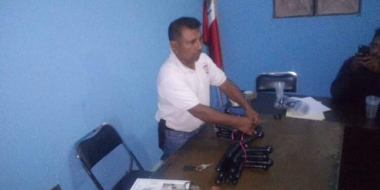 Familiares de autoridad auxiliar exigen justicia