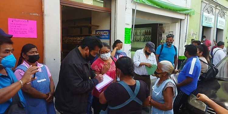 Continúan los trabajos de reordenamiento del comercio en via pública