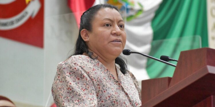 Sentar las bases del desarrollo sostenible en los 570 municipios, exhorta Melina Hernández
