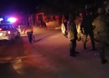 Corporaciones policiales de la SSPO tras presuntos agresores en Sta. María Colotepec