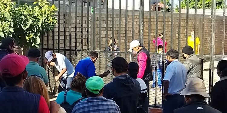 Les quitan el derecho de agua potable por supuesto fraude al comité en San Antonio de la Cal