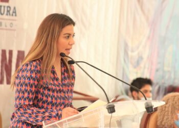 Para el Congreso no debe haber ciudadanos de primera ni de segunda: Adriana Rosales