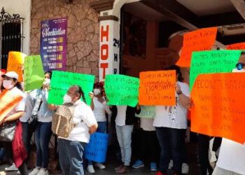 Ex trabajadores del INSABI E023 exigen recontratación inmediata, pertenecen a la Jurisdicción Sanitaria número 6 de la SSO