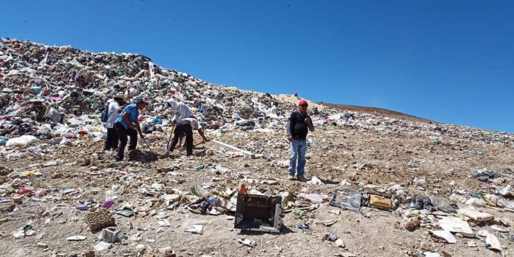 ¡No más basurero!; declaran habitantes de Zaachila el cierre definitivo del basurero municipal