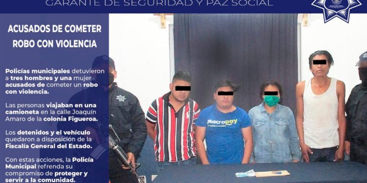 Policía Municipal detiene a personas al ser acusadas de robo con violencia