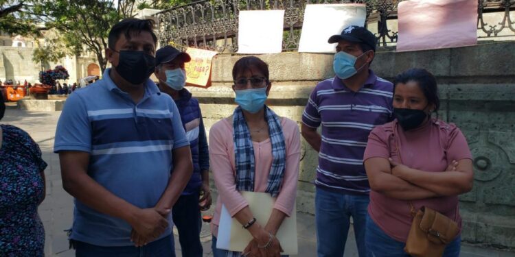 Señalan a Felipe Canseco por pretender violentar la agencia municipal de Montoya