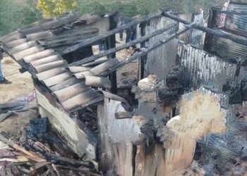 SE INCENDIA UNA CASA, MUEREN CALCINADOS SEIS NIÑOS; LA FGJE INVESTIGA EL CASO