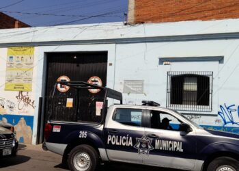 A policía municipal le roban su arma de cargo durante asalto