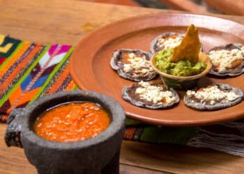 Informa Semovi sobre elementos de identidad para unidades del servicio público concesionado