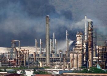Concluye quema controlada de combustible en Refinería de PEMEX Salina Cruz