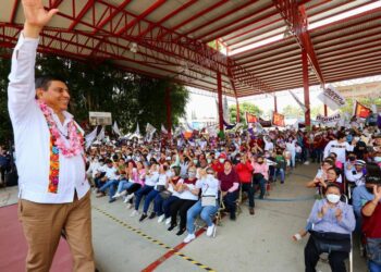 Los oaxaqueños no le darán ni un voto al PRI ni al PAN: Salomón Jara