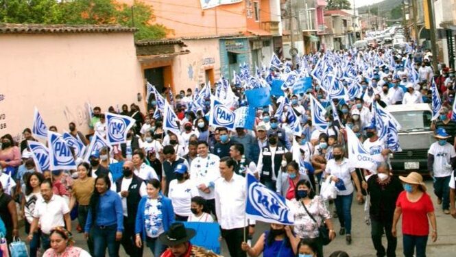 Ejutla de Crespo abraza a Naty Díaz en su precierre de campaña