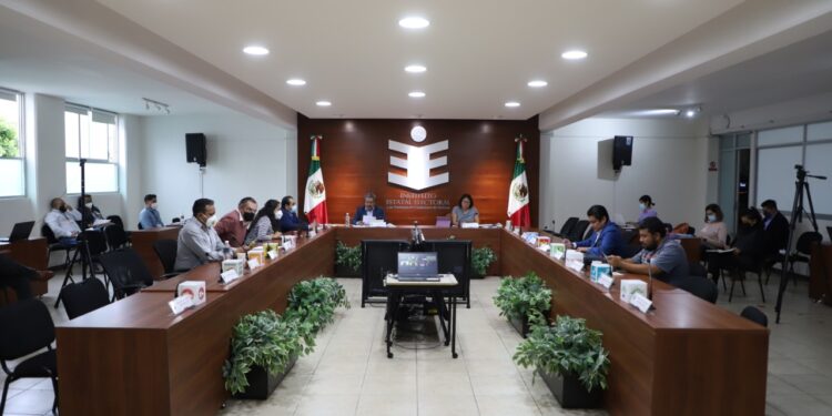 Realiza IEEPCO sesión ordinaria previa a la jornada electoral