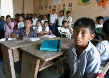 Nula política educativa de la 4T estanca la educación: FNERRR