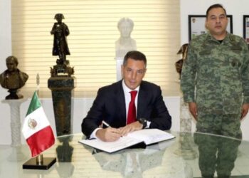 Imparte AMH ponencia en materia de desarrollo y seguridad en Oaxaca