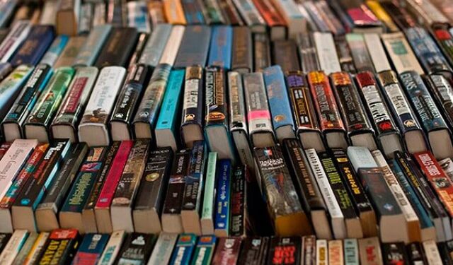 Complementarios entre sí, libro impreso y tecnologías digitales