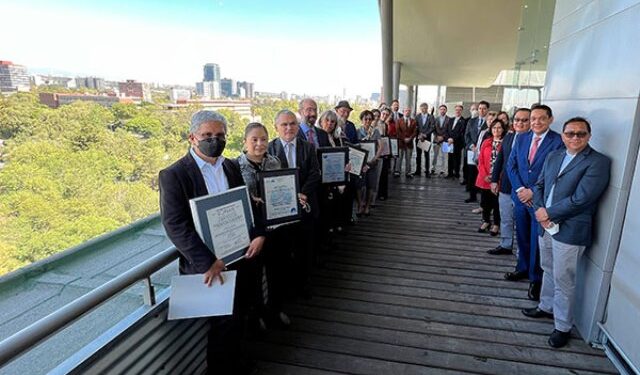 Otorgan Certificados ISO 9001:2015 a diez entidades académicas de la UNAM