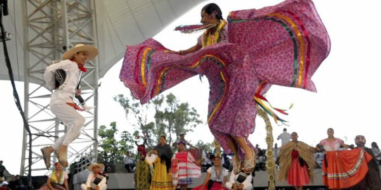 ¡Viva Oaxaca, viva la Guelaguetza! así se escuchó la 2da emisión de la máxima fiesta oaxaqueña