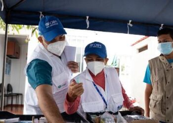 Los migrantes y refugiados deben incluirse en los sistemas sanitarios de todos los países