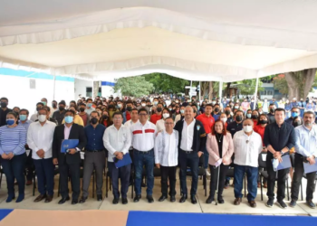 Estudiantes tienen oportunidad de hacer cambio histórico en la UABJO