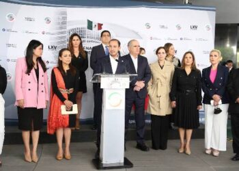 Pide Marko Cortés a senadores de todos los partidos rechazar la militarización del país