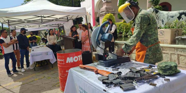 Se realiza el foro “Mujeres, Paz y Seguridad”.