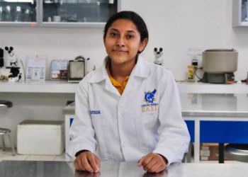 Gloria Pacheco, mujer con el puntaje más alto en el examen de admisión UABJO