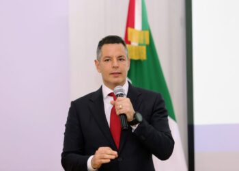 Presenta Alejandro Murat logros de Oaxaca en materia económica ante la Canaco Ciudad de México