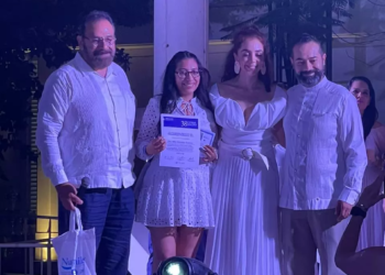 Estudio de caso clínico de automutilación da primer lugar en concurso nacional a la UABJO.