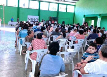 Fundación «Nino Morales Toledo», entrega lentes graduados en la población de Río Grande Tututepec