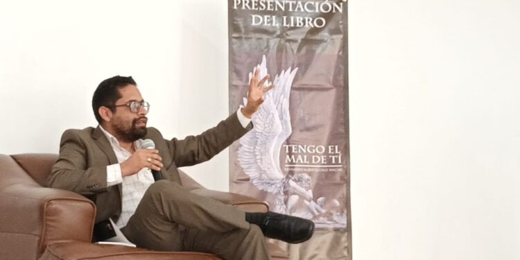 “Soy regla dentro de la inexistencia de la regla de la poética”: Fernando Alberto Cruz Macías