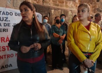 Empresarios contra comercio informal en la vía pública