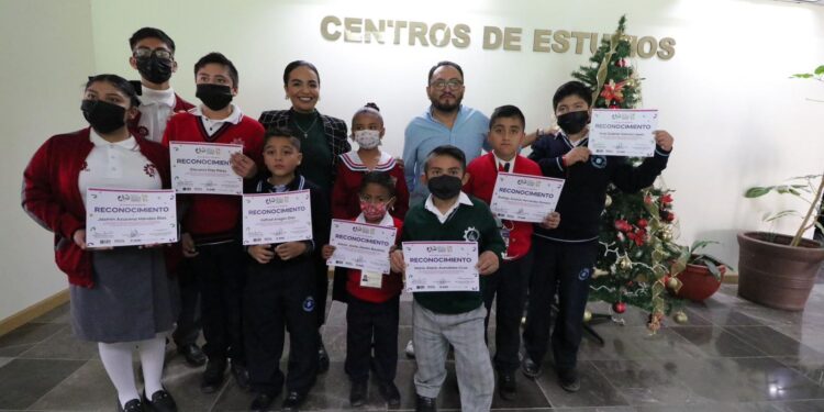 La diputada Liz Arroyo legisla y convive con y para las niñas y niños de Oaxaca