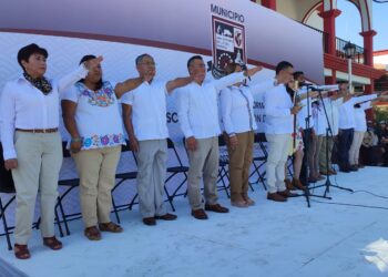 Rinde protesta Porfirio Santos Matías y cabildo en San Antonio de la Cal