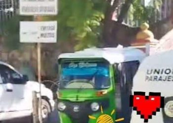 Roban Moto taxi en San Felipe Tejalapam, detienen a uno