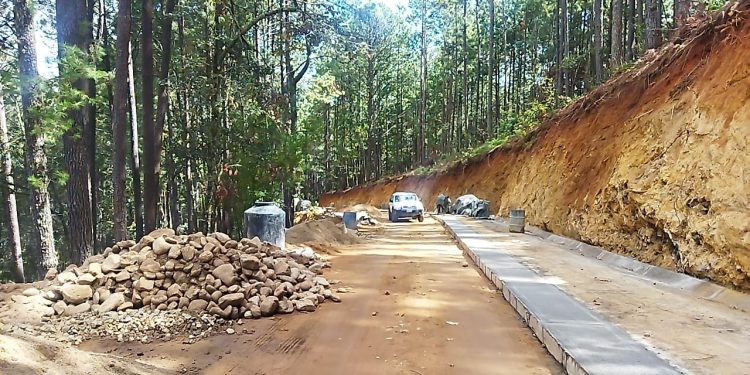 La pavimentación a Cabeceras Municipales unen a mixtecos y zapotecos.