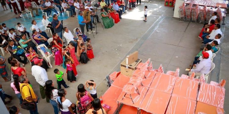 Inicia IEEPO recepción de documentos para contratación de normalistas generación 2019-2023