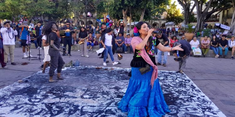 Geo Meneses y Ave Pacheco, piden evitar ser despojadas de sus moradas