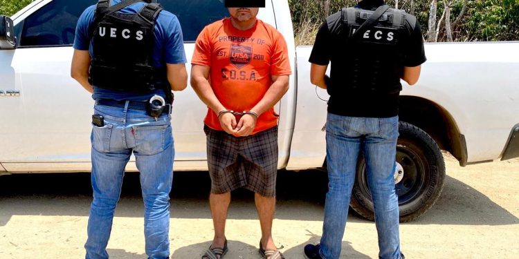 Por secuestro, Fiscalía de Oaxaca ejecuta orden de aprehensión contra dos personas en la Costa