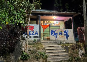 Fiscalía de Oaxaca ejecuta cateo contra narcomenudeo en colonia Reforma de la capital