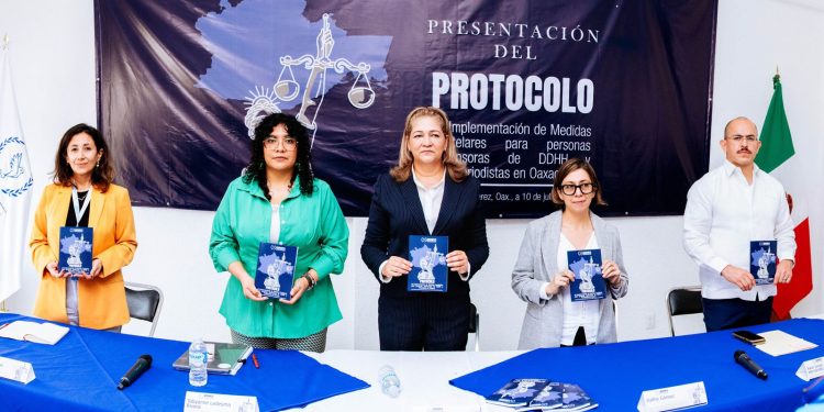 Presenta DDHPO el Protocolo de Implementación de Medidas Cautelares para Personas Defensoras de Derechos Humanos y Periodistas en Oaxaca