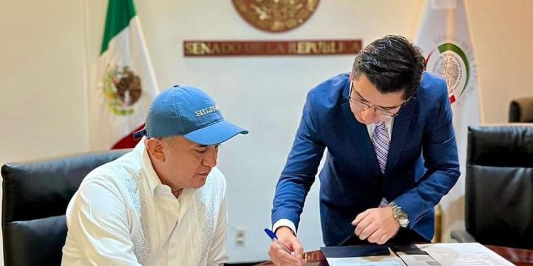 Se registra Nino Morales como Senador de la República