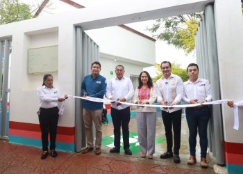 Presidenta del DIF Oaxaca y autoridades municipales, inauguran UBR en Xoxo