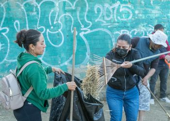 Vecinas y vecinos rescatan espacios públicos a través del Tequio