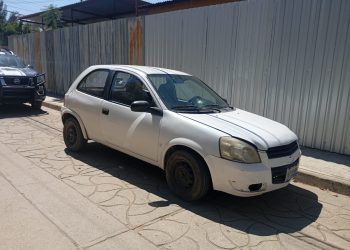 Policía Municipal asegura vehículo con reporte de robo activo