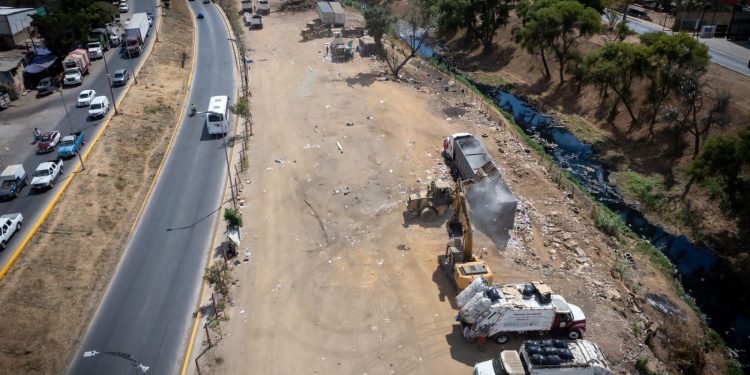 Oaxaca de Juárez optimiza la logística de residuos sólidos en El Playón y mantiene la zona libre de contaminación