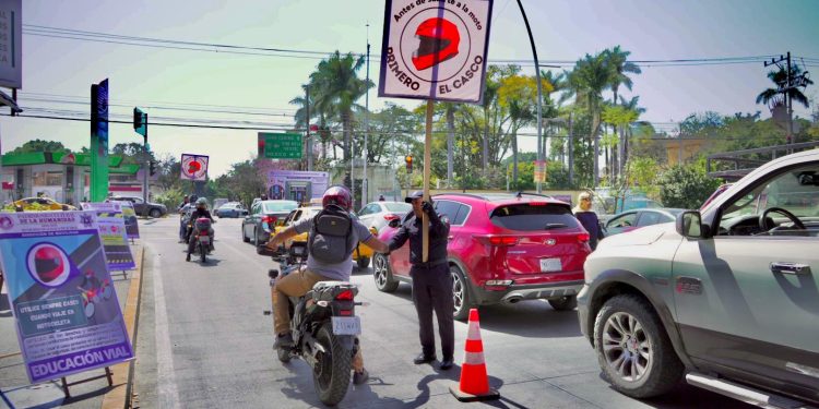 Inicia campaña de sensibilización sobre el uso correcto del casco en motociclistas